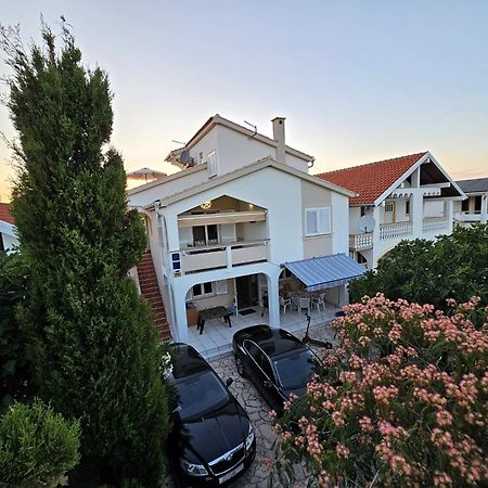 Apartmani Juric Vir Kültér fotó